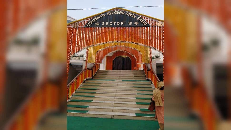 Noida Gurudwara provides food to COVID-19 patients and families, leaves netizens impressed