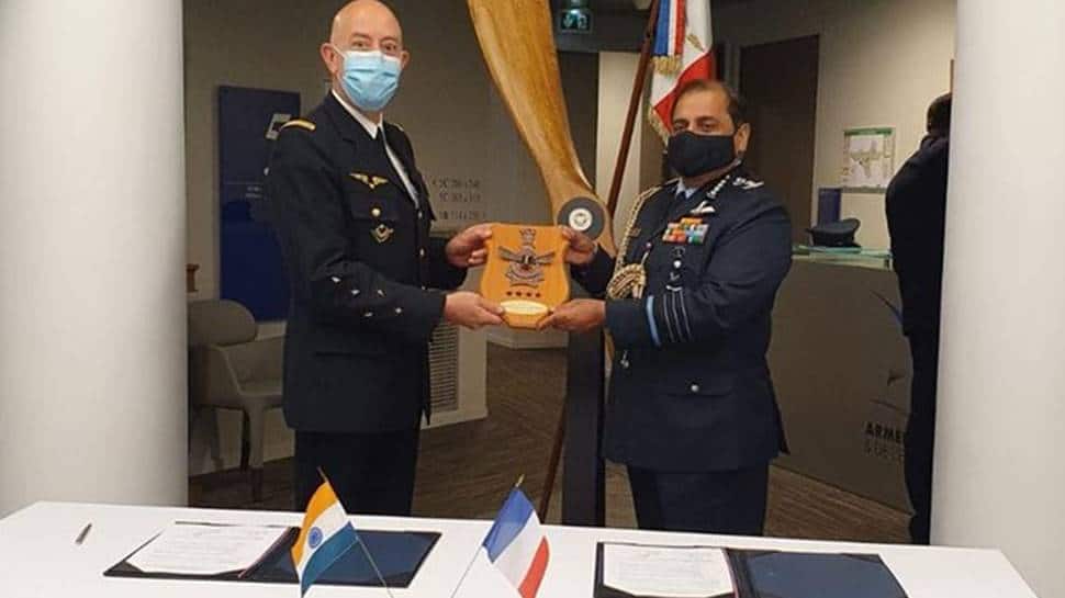 IAF Chief RKS Bhadauria holds talks with French Air Force Chief IAF Chief RKS Bhadauria holds talks with French Air Force Chief