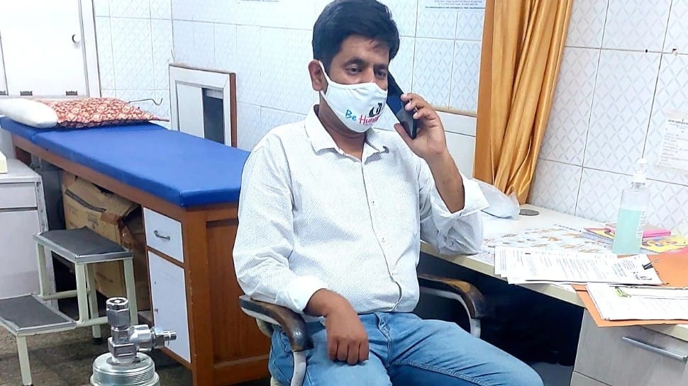 Meet Asim Hussain, the ‘Oxygen Man’ of Delhi who has helped hundreds during COVID crisis