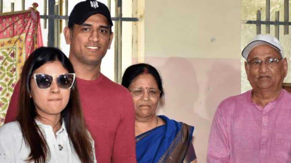 IPL 2021: Hope MS Dhoni’s parents recover quickly from COVID-19, says CSK coach Stephen Fleming