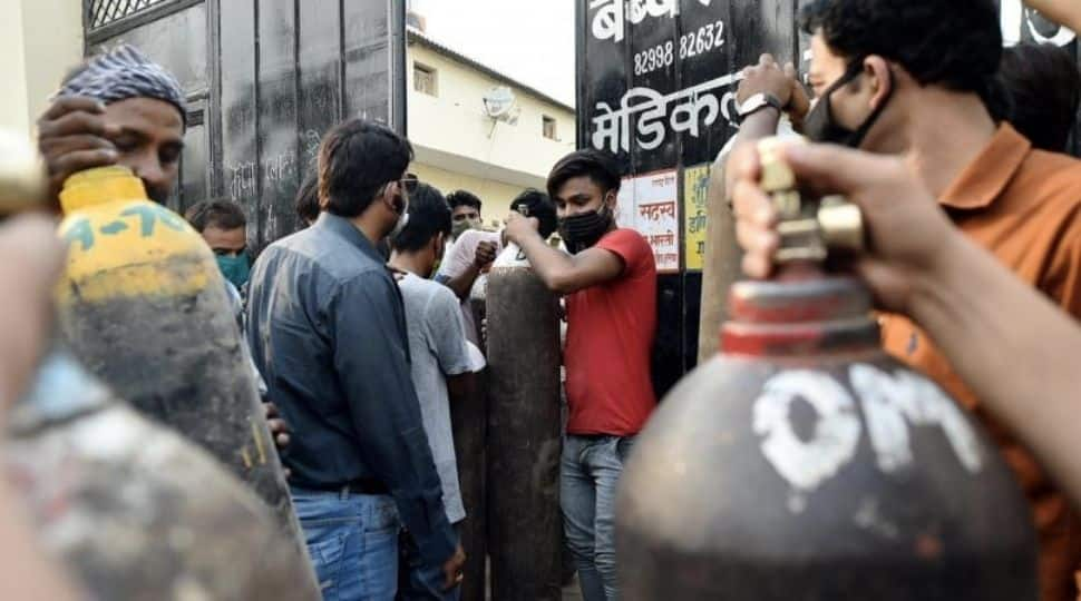 Delhi HC gives ultimatum to Centre over medical oxygen shortage, says &#039;saving lives is the bottom line&#039;