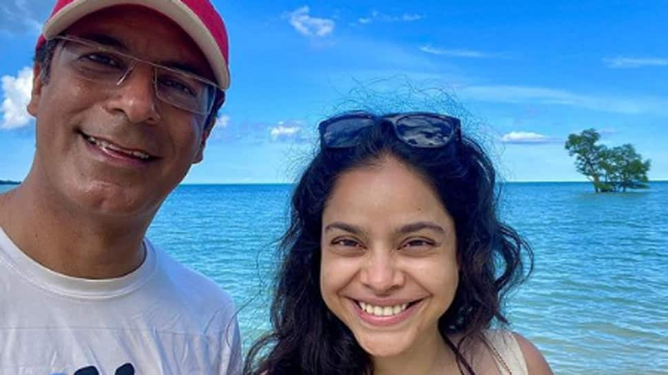 The Kapil Sharma Show actress Sumona Chakravarti&#039;s pics with a mystery man breaks internet!