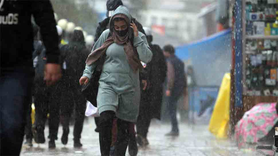 Heavy rain, thunderstorm over several parts of country from April 26-30, predicts IMD