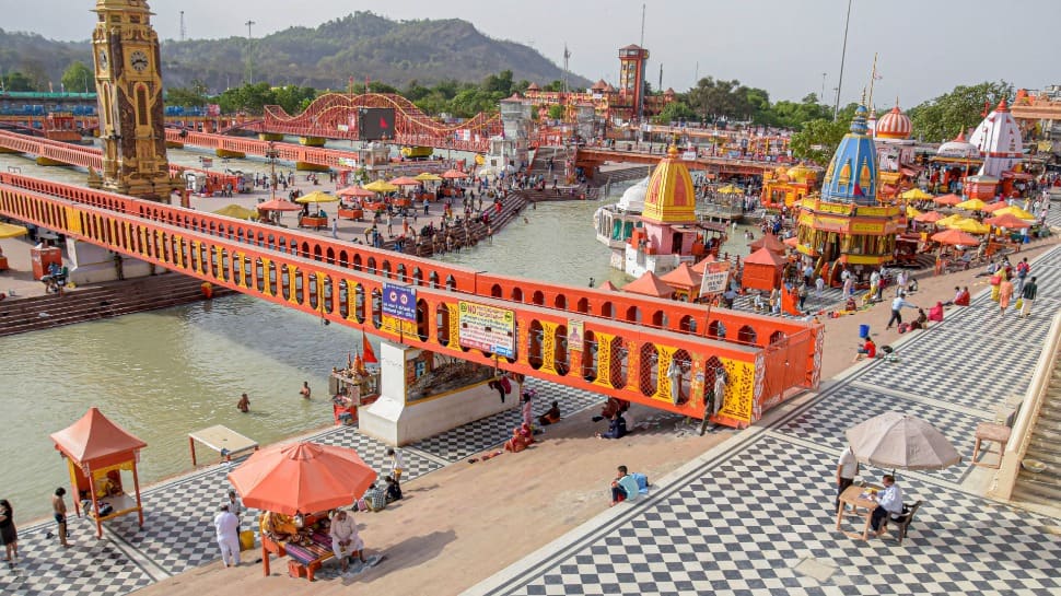 Deserted view of ghats at Har ki Pauri in Haridwar on Ram Navami