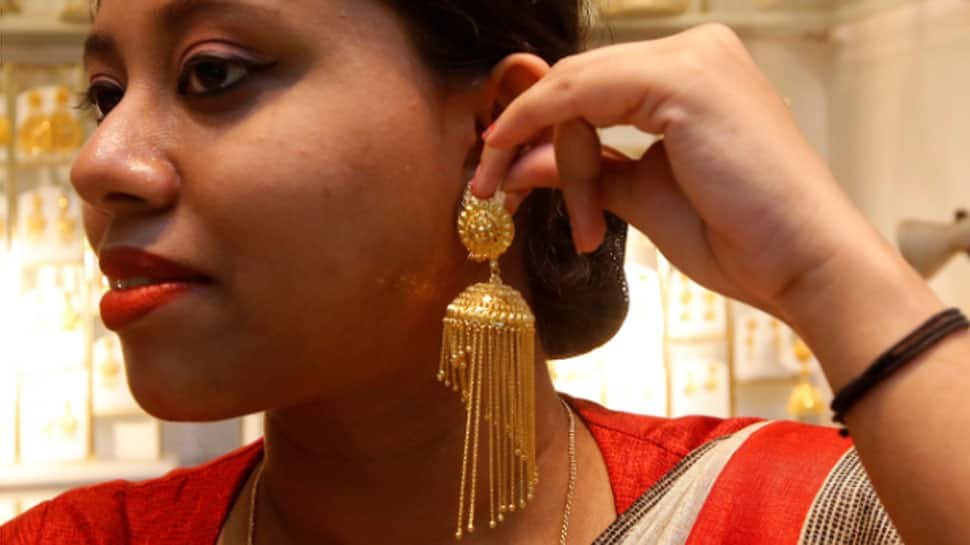 Gold Price Today, 27 April 2021: Gold gets cheaper by Rs 8,770! Silver by Rs 11,380 