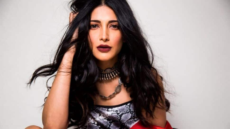 Being an actor doesn&#039;t stop me from experimenting with looks: Shruti Haasan