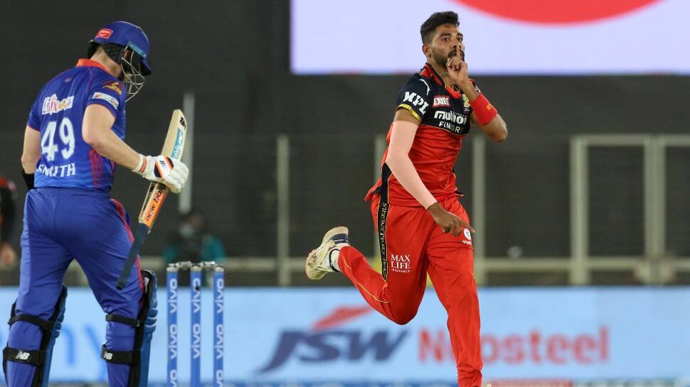 Royal Challengers Bangalore paceman Mohammed Siraj celebrates after dismissing Steve Smith of Delhi Capitals at the Narendra Modi Stadium in Ahmedabad. (Photo: ANI)