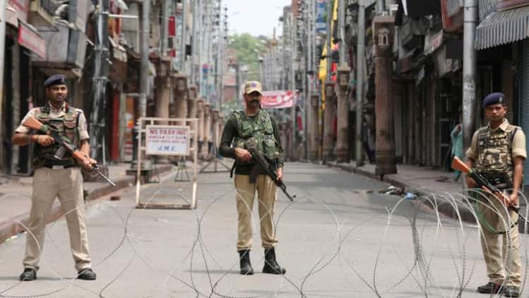 Jammu and Kashmir announces complete lockdown in 11 districts amid rising COVID-19 cases