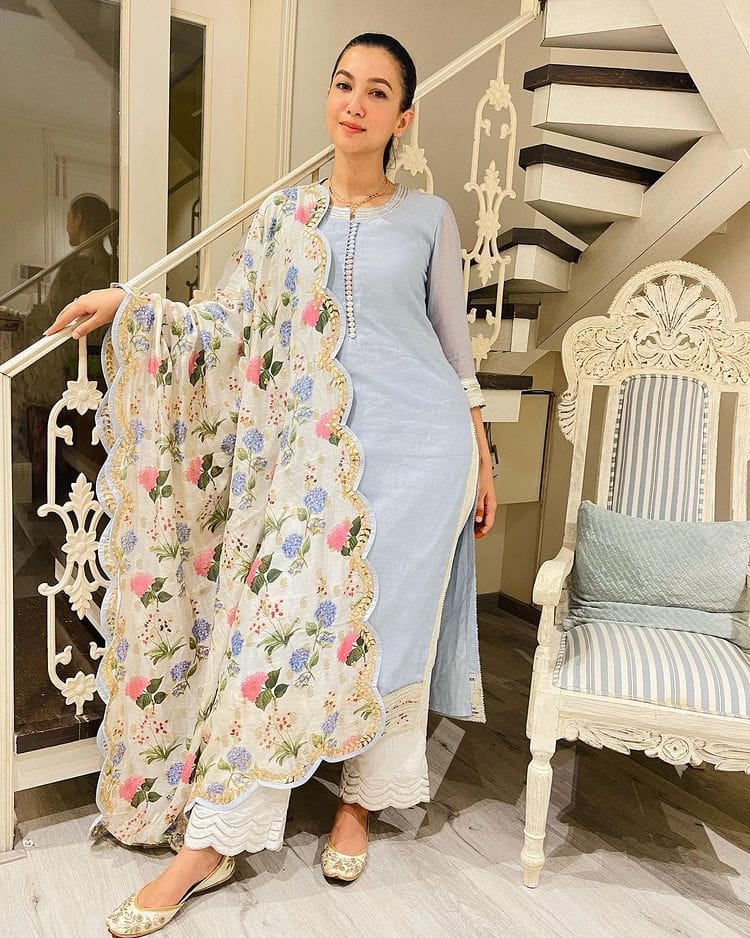 Gauahar Khan looks lovely in baby blue and white colour suit