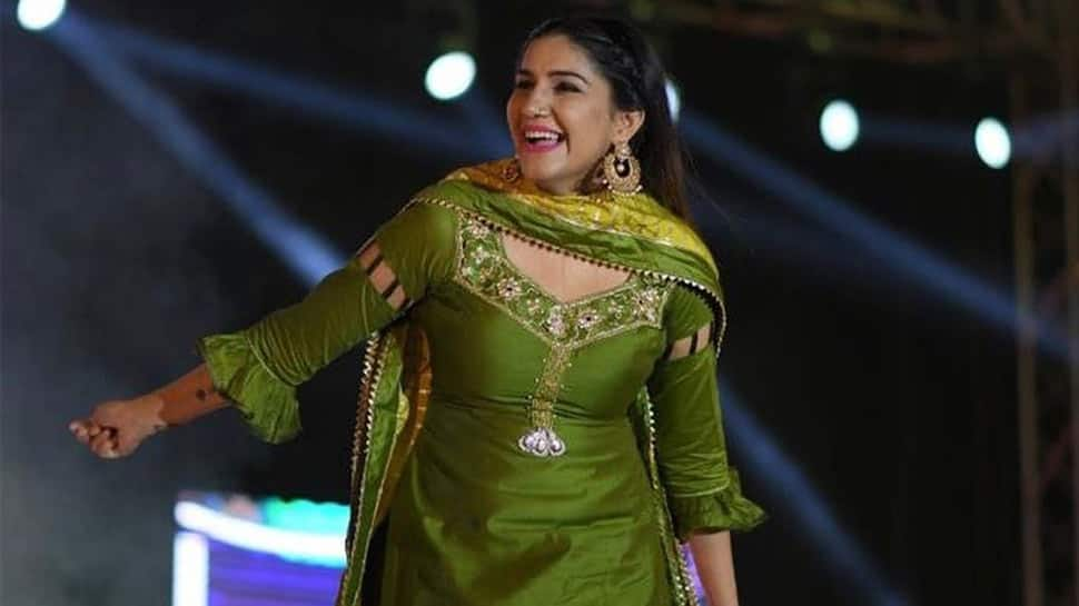 Haryanvi singer Sapna Choudhary&#039;s BIG revelation about 13-year-long struggle, says haters call her &#039;nachnewali&#039; - Watch