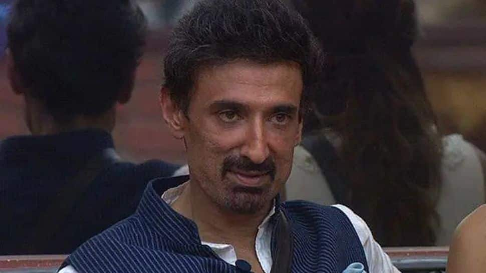 Rahul Dev called &#039;COVIDIOT&#039; for removing mask after getting vaccinated, reveals why he did it!