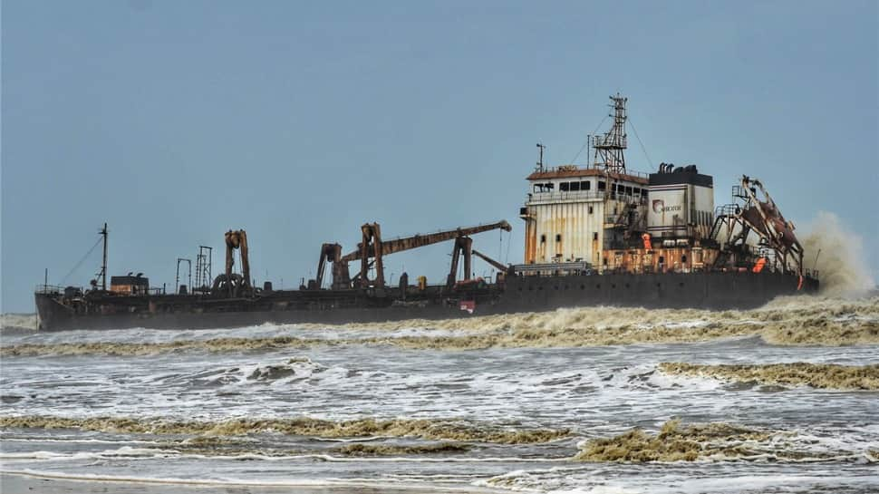 Cyclone Tauktae to hit Gujarat coast today evening with a speed gusting up to 185 kmph