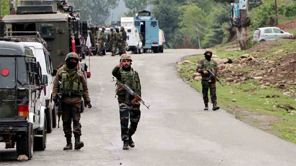 Terrorist associate arrested in Jammu and Kashmir's Kupwara, 3 grenades, 58 Rounds of AK-47 seized