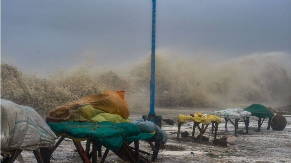 Cyclone Yaas landfall near Bay of Bengal