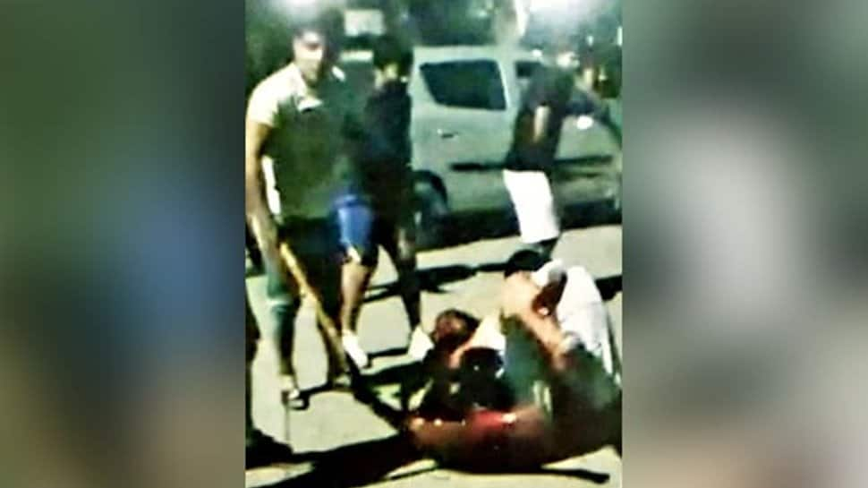 Olympic champion Sushil Kumar attacking wrestler with stick in Delhi, photo goes viral