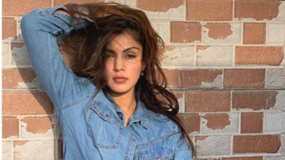 Rhea Chakraborty drops a cryptic post ahead of Sushant Singh Rajput's first death anniversary!