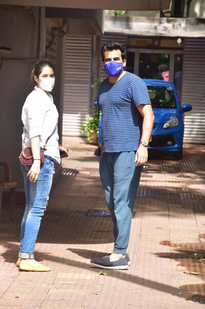 The power couple was spotted in Bandra