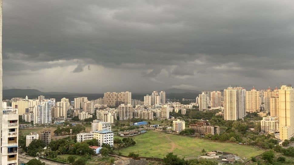 Pre-monsoon showers in Mumbai 