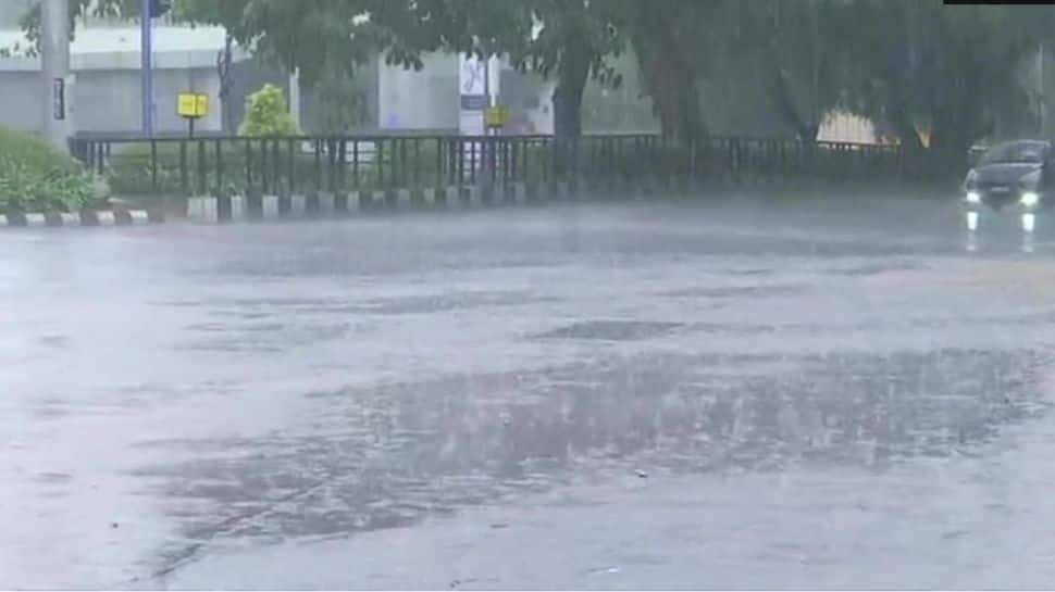 Rain lashes Bengaluru