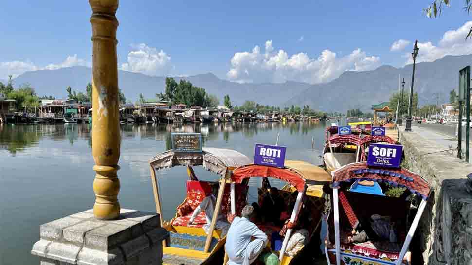 Kashmir tourism industry suffers Rs 1500 crore loss due to COVID-19 pandemic