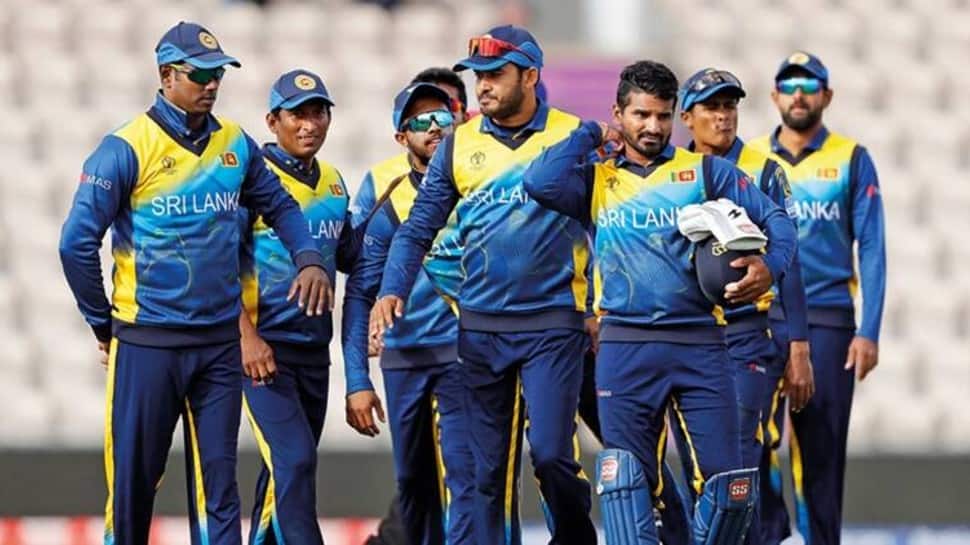Sri Lanka cricketers refuse to sign contracts, England tour in jeopardy