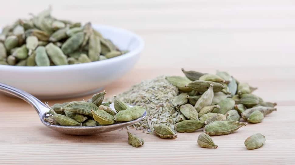 Health benefits of Cardamom From fighting ulcers to lowering blood