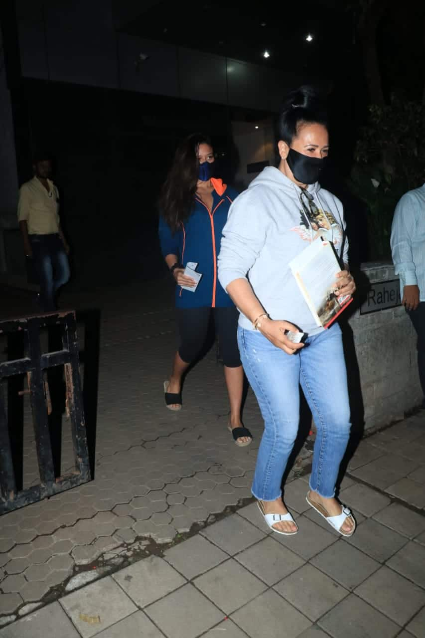 Ayesha Shroff spotted with Krishna 