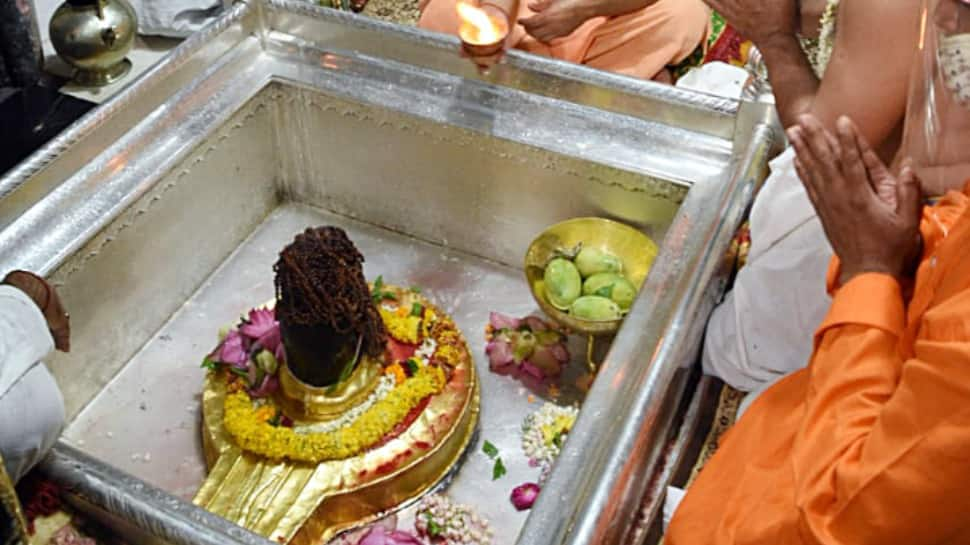 Kashi Vishwanath Temple in Varanasi reopens for devotees, negative COVID-19 RT-PCR report not mandatory now