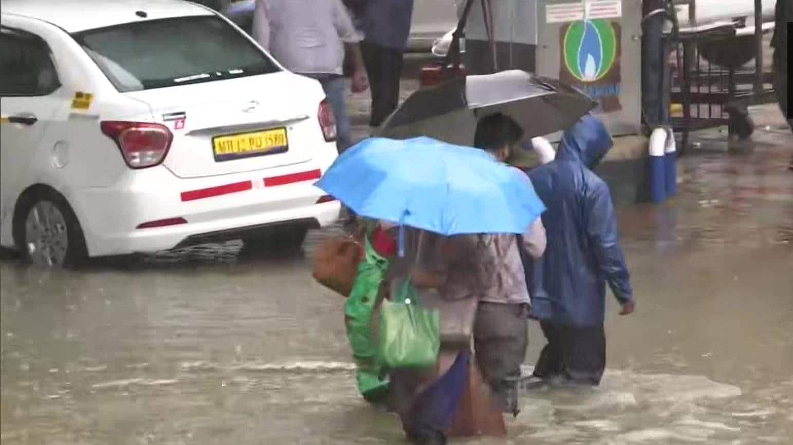 Red alert issued for Mumbai, Palghar and Thane as southwest monsoon hits Maharashtra coast