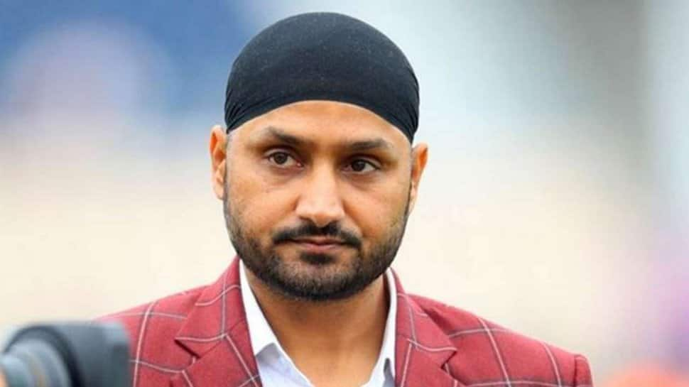 &#039;Everyone makes mistakes&#039;: Harbhajan Singh offers unconditional apology after Twitter storm