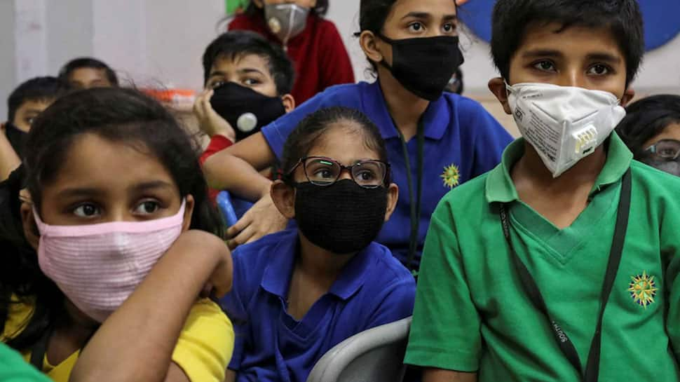 Masks not recommended for children below 5 years, DGHS reviews COVID-19 guidelines