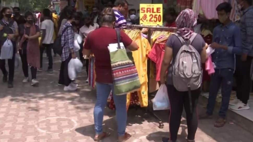 Delhi markets reopen