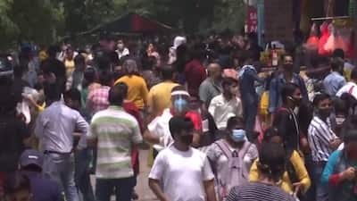 Delhi markets reopen