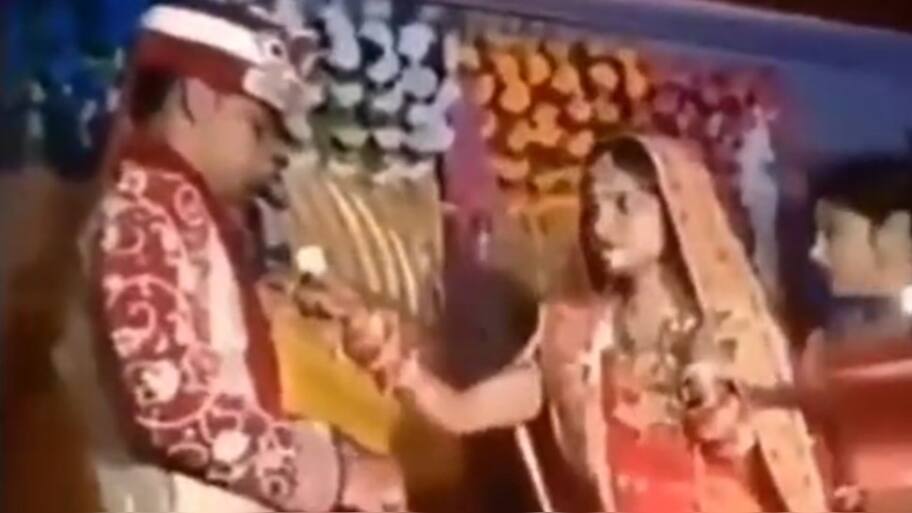 Calm down bhabhi! Bride gets impatient, throws food on groom's face, viral video