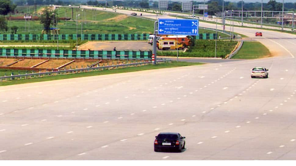 Bye-bye long queues at toll plaza! FASTag on Yamuna Expressway from today