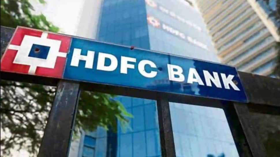HDFC Bank's mobile app suffers massive outage, bank says 'looking on priority'