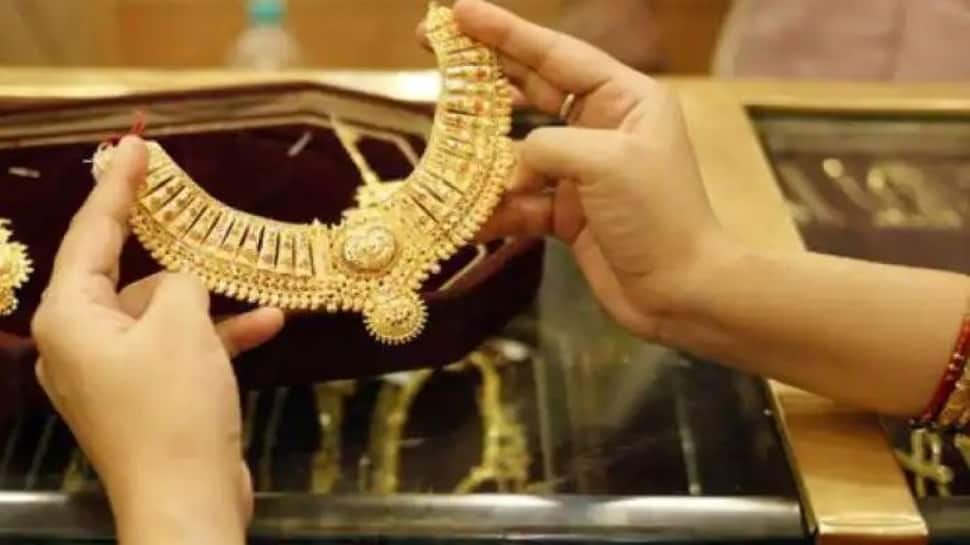 Mandatory gold hallmarking to come into force from June 16 in phased manner