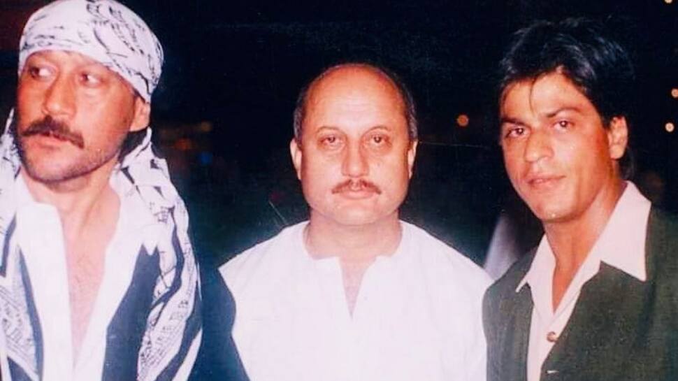 Anupam Kher shares an old photo with Shah Rukh Khan and Jackie Shroff, actor Tiger Shroff reacts!