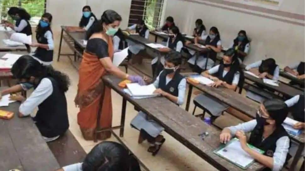 CBSE INTRODUCES ON SCREEN MARKING EVALUATION SYSTEM FOR CLASS 12 visual data 7