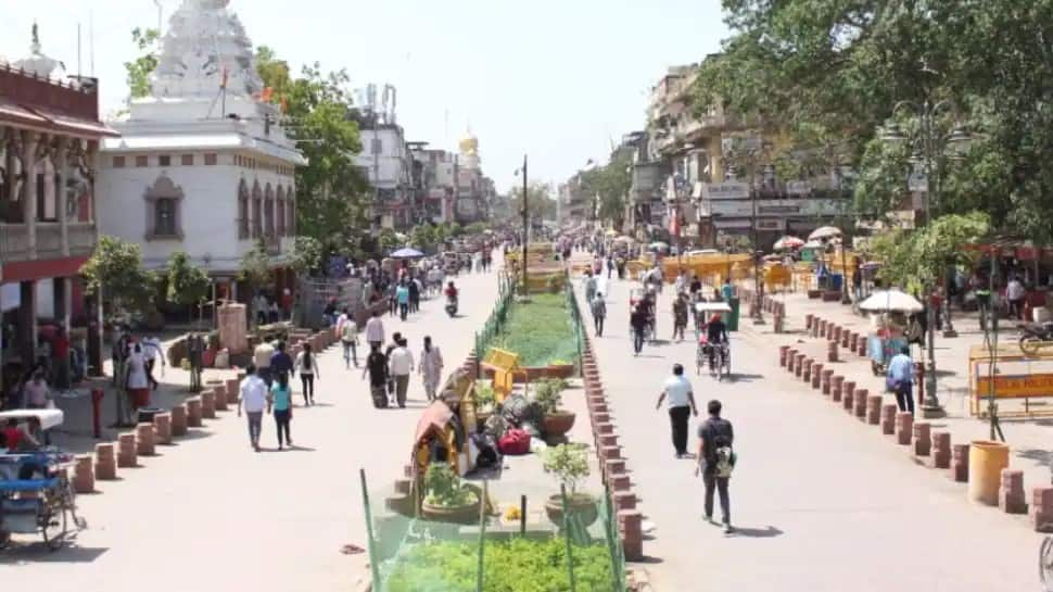 Delhi's Chandni Chowk road will now have restricted entry, check all ...