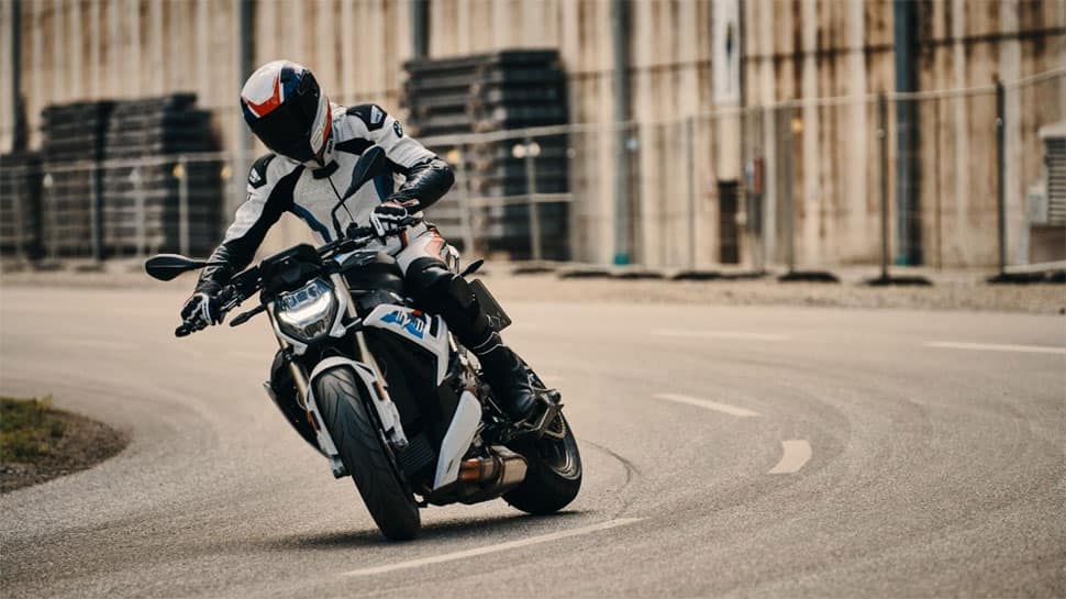 All-new BMW S 1000 R launched in India, check price and variants All-new BMW S 1000 R launched in India, check price and variants