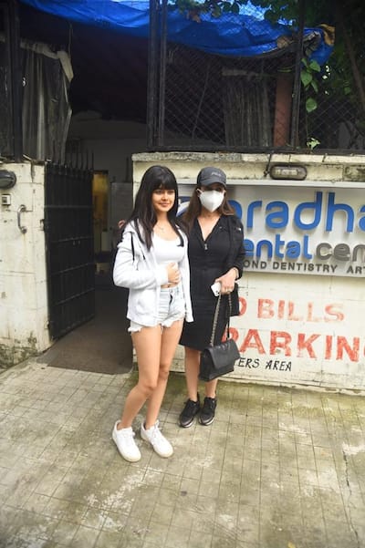 Mahima spotted with daughter Ariana