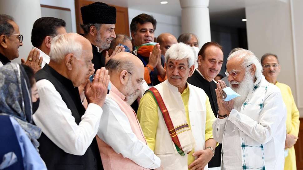 PM Modi and leaders from J&K meet