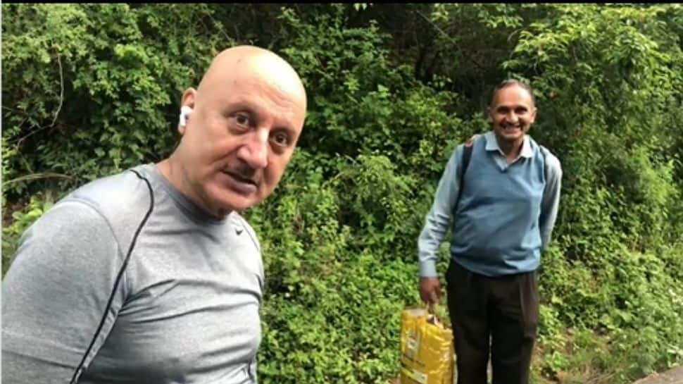 'He had no idea': Anupam Kher 'funnily heartbroken' by man who failed to recognize him! - Watch