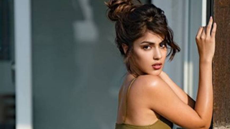Rhea Chakraborty comes out in support of Britney Spears
