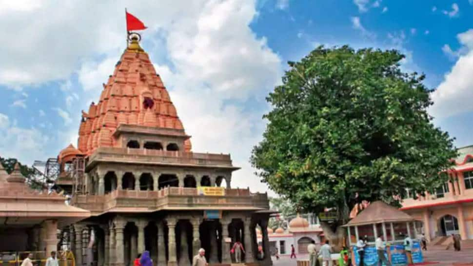 Madhya Pradeshs Mahakaleshwar Temple To Reopen After 80 Days On June 28 India News Zee News 2571