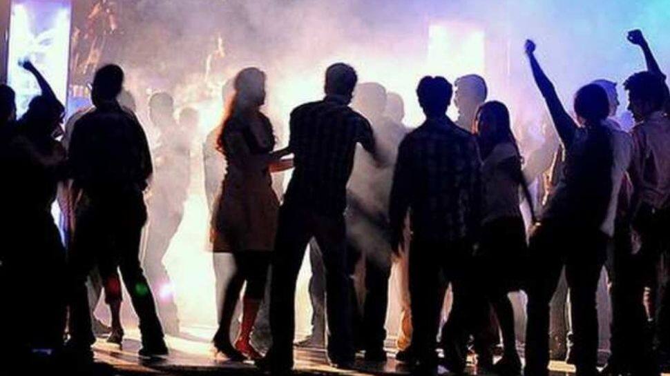 Maha police busts rave party in Nashik, 22 Bollywood artists including ex Bigg Boss contestant found with drugs!