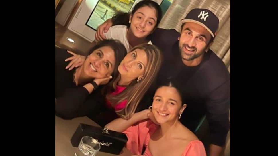 Alia Bhatt joins Ranbir Kapoor for a family photo, Neetu Kapoor calls it her ‘world’