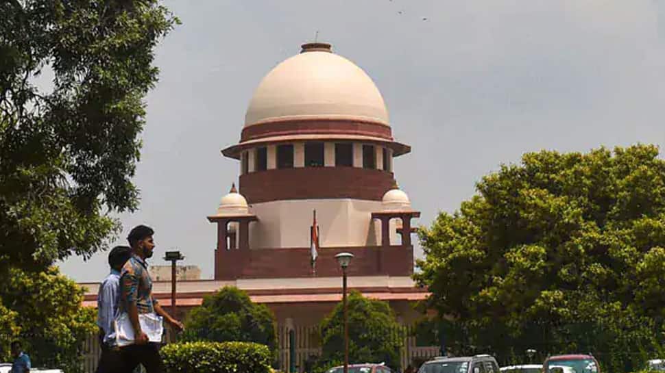 Frame guidelines to pay ex-gratia to COVID-19 victims' kins: SC directs Centre Frame guidelines to pay ex-gratia to COVID-19 victims' kins: SC directs Centre