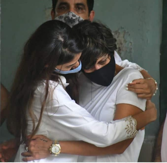 Raj Kaushal's funeral in Mumbai